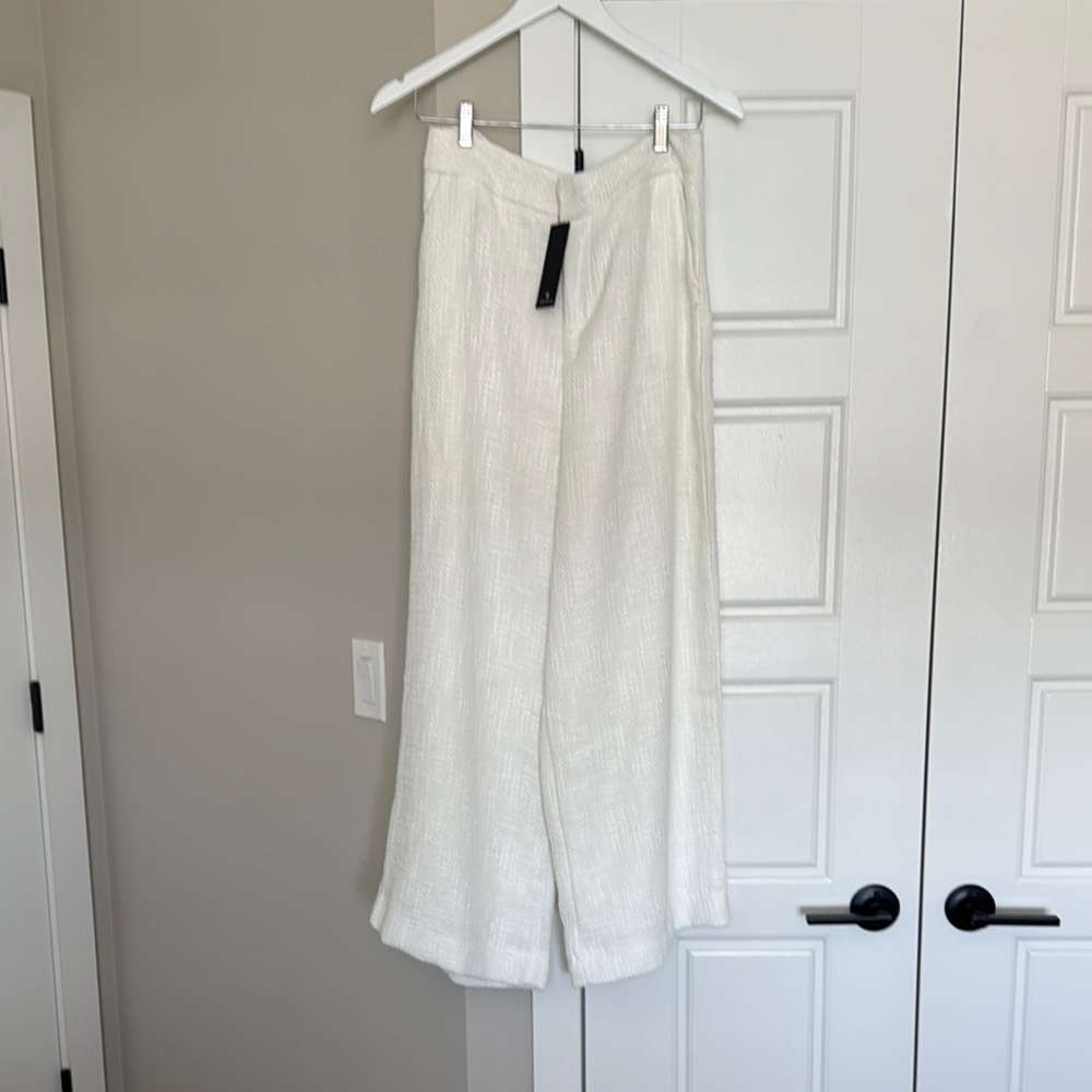 Flowey Elegant White Wide-Leg Pants & Top Set